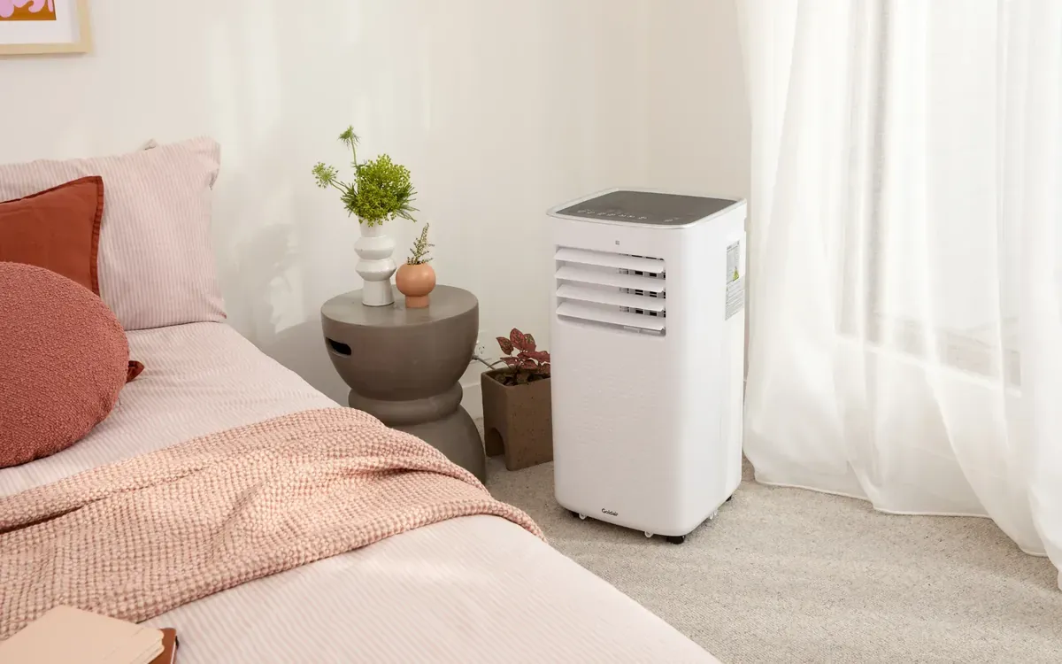 Máy Lạnh Mini Di Động Giá Bao Nhiêu